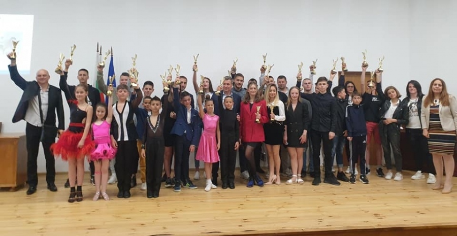 Община Велинград награди най-добрите си спортисти за 2020 г.